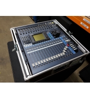 Yamaha Mixer 01V96